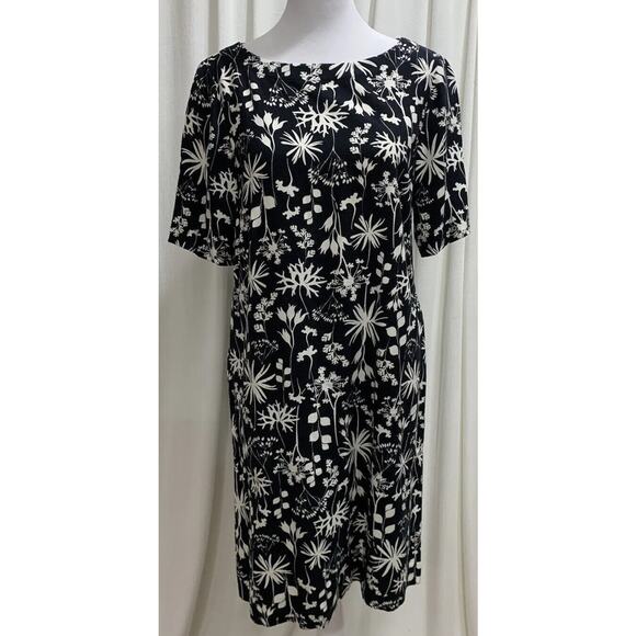 J Jill Women's XSP Black White Tropical Print Short Sleeve Rayon Shift Dress - Picture 8 of 9